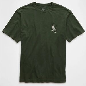 American Eagle Outfitters Green Snoopy Winter Tshirt